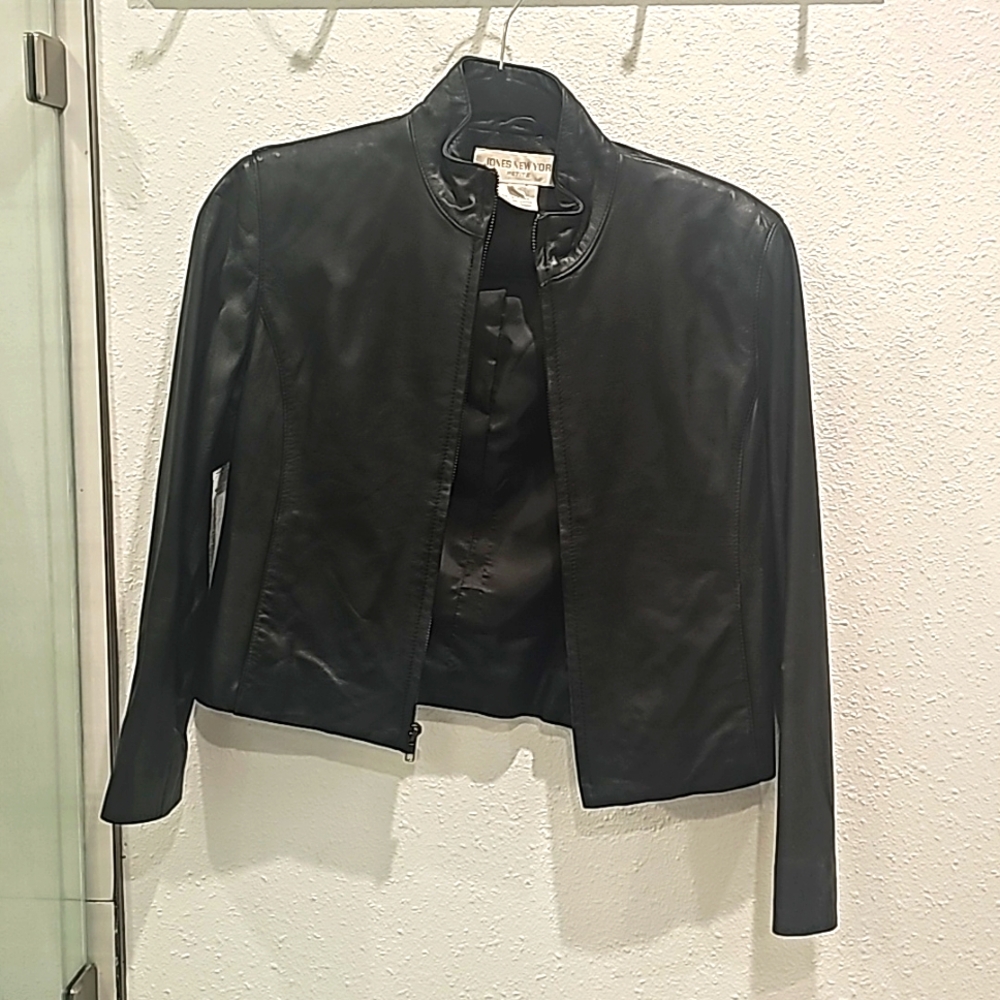 Jones New York Genuine Leather Black Jacket Cropped Size 4P Vintage 90s